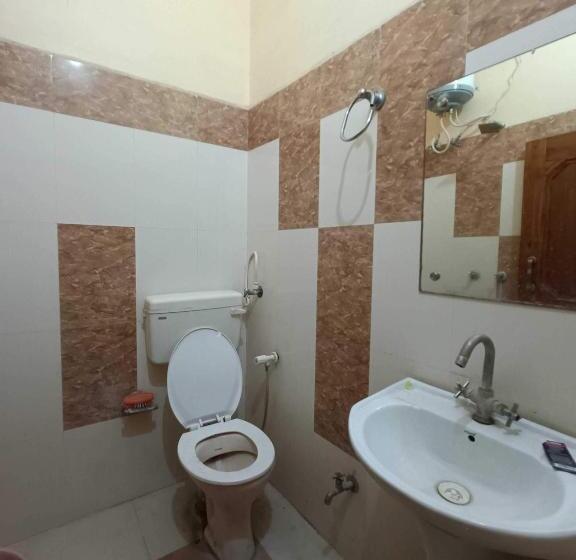 בית מלון כפרי Oyo The Laxmi Temple View