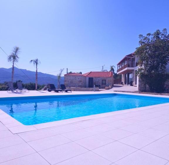 Отель Quinta Vilar De Lobos