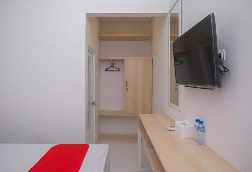 酒店 Reddoorz Syariah @ Tlogosari Semarang