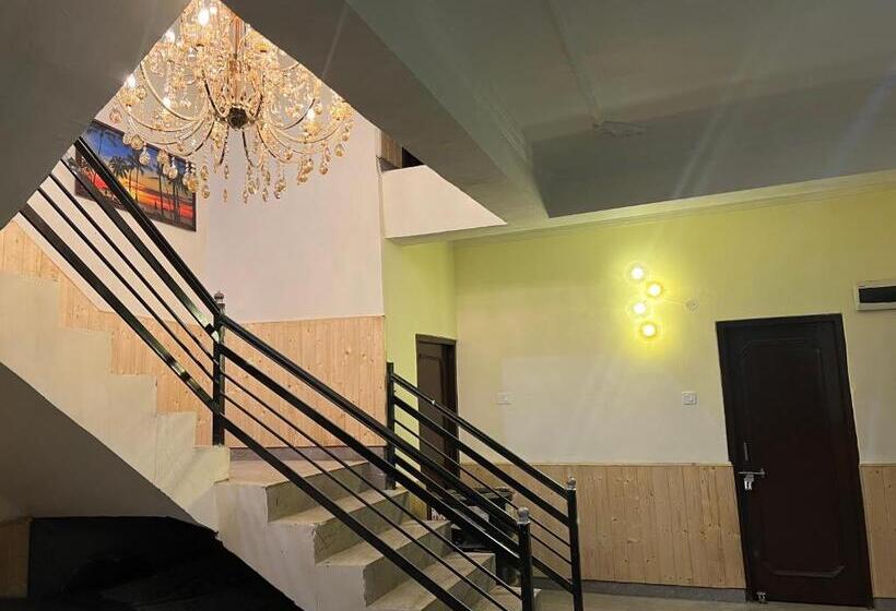 Отель Rrr Grand