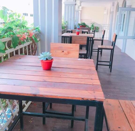 酒店 Ruby Kim Yến