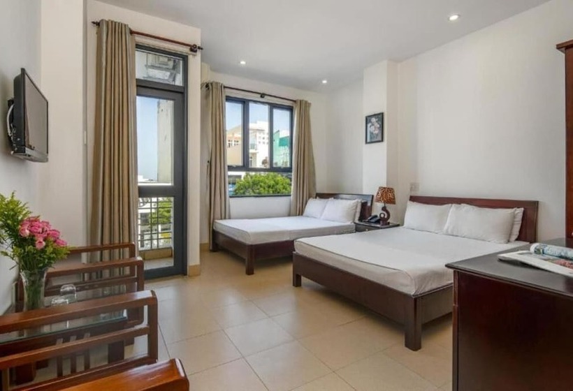 Lotus Rock Hotel đà Nẵng