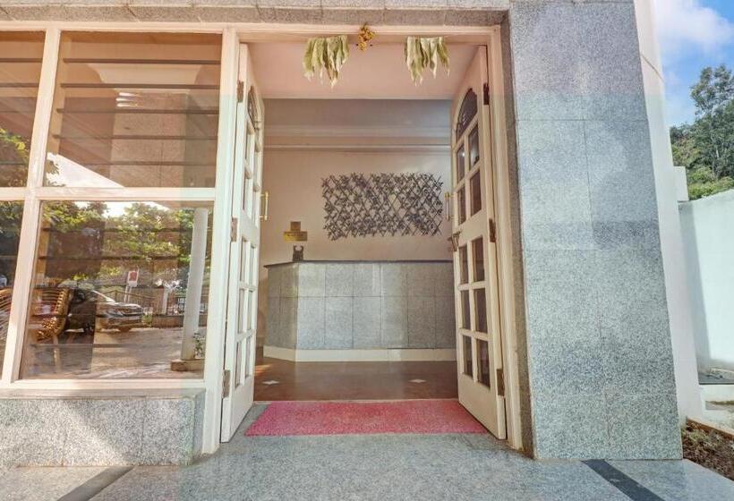 בית מלון כפרי Spot On Ganga Yatri Nivas