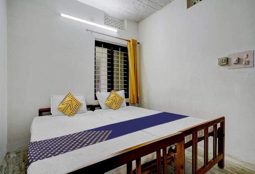 בית מלון כפרי Spot On Nakshathra Residency