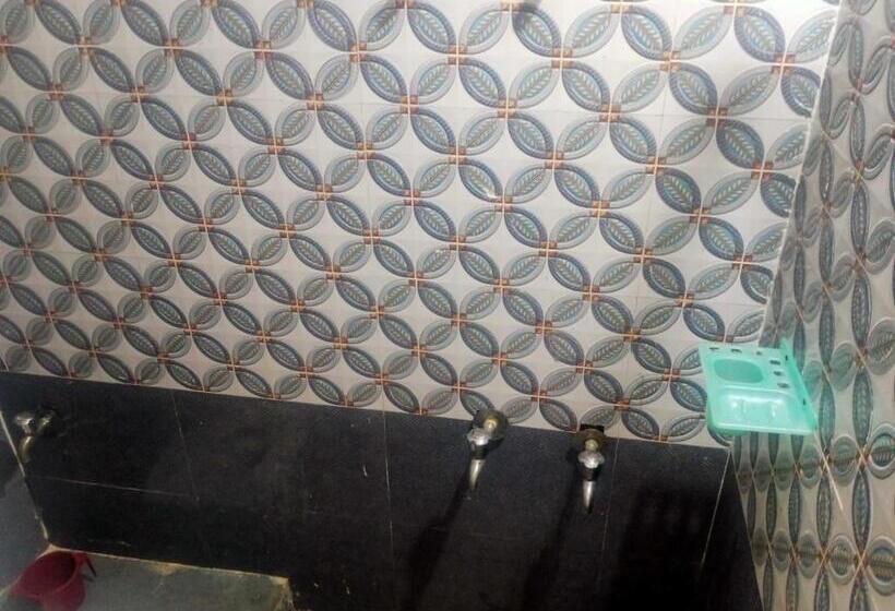 Отель Spot On Raghav Misthaan Bhandaar