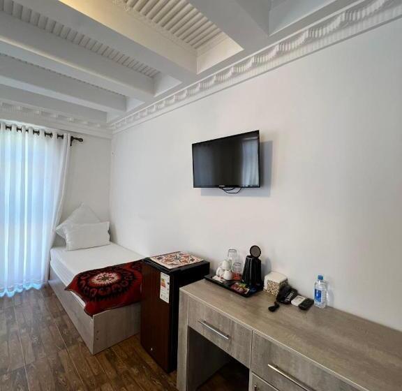 בית מלון כפרי Suzangaron