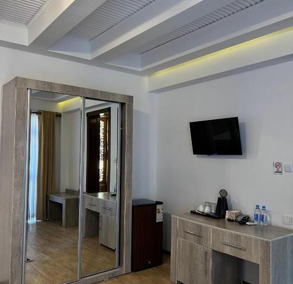 בית מלון כפרי Suzangaron