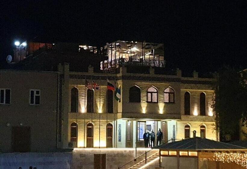 בית מלון כפרי Suzangaron