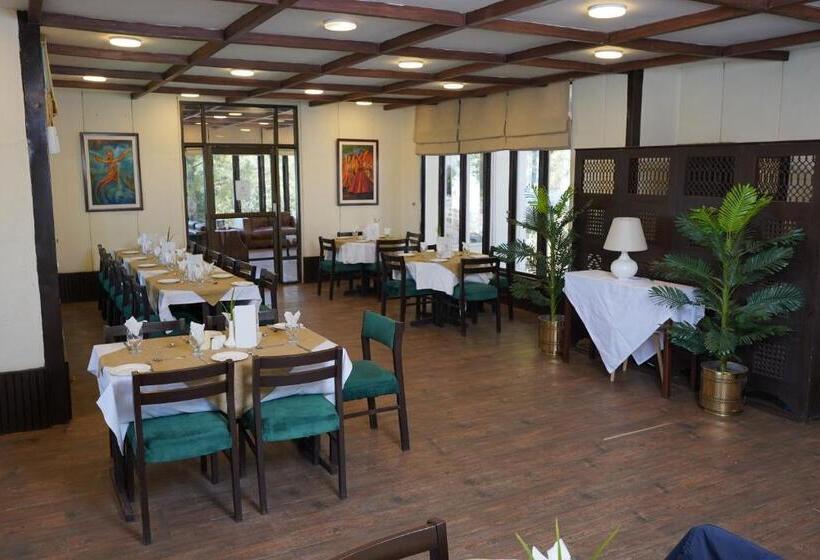 Hotel Terrace Hills Resort