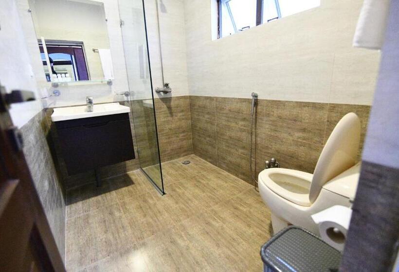 Hotel Terrace Hills Resort