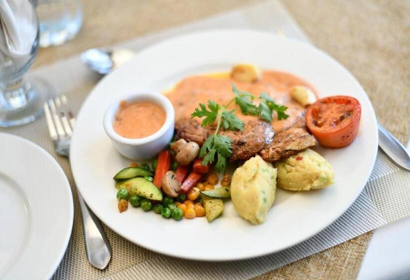 Hotel Terrace Hills Resort