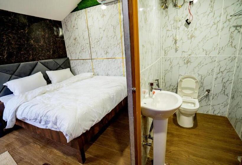 ホテル The Avenue Ranchi