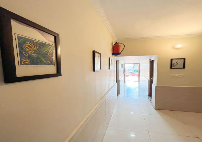 فندق The Hills View Home Stay