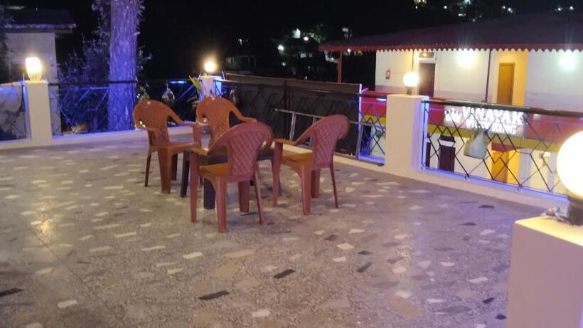 فندق The Hills View Home Stay