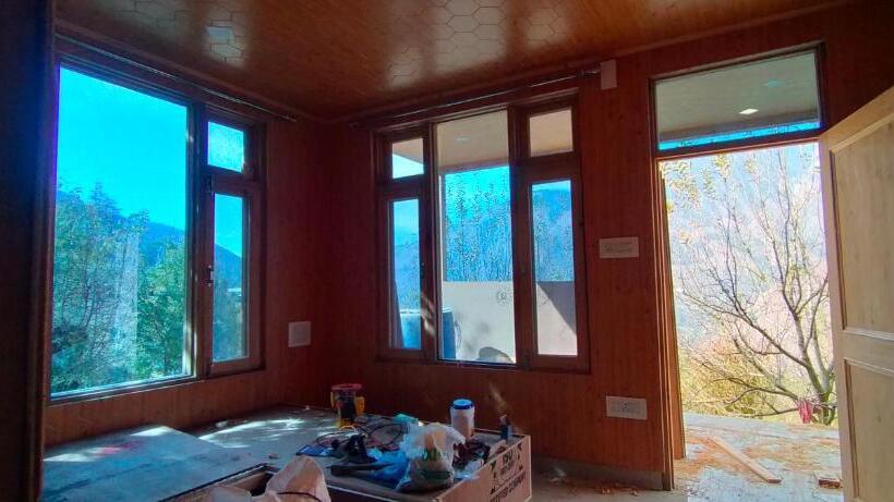 Отель The Pixie House