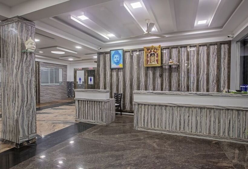 בית מלון כפרי Treebo Siri Ambari Resorts