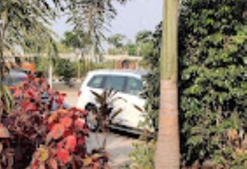 Отель Vididhi Restaurant & Lodge Telangana