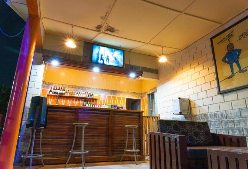 هتل Village Francophone