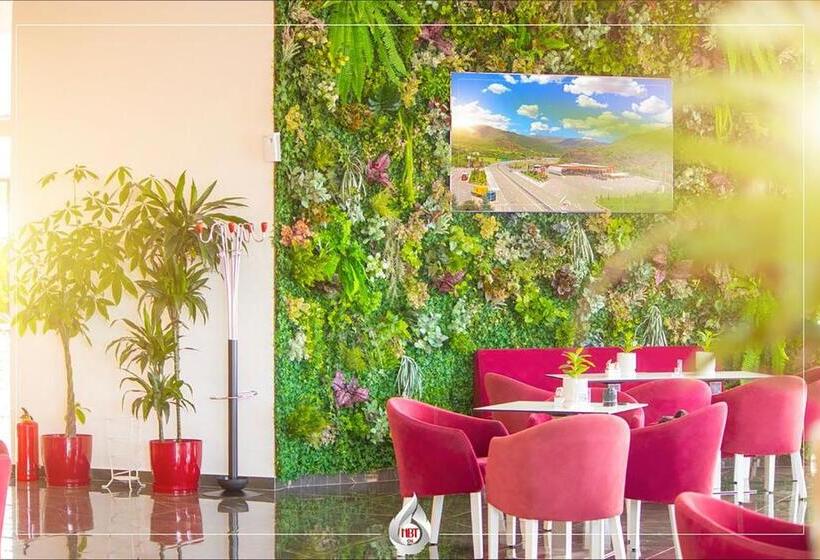 Nbt Hotel Lac