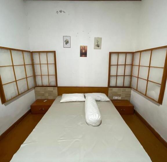 Nua Indah Hotel & Resto Wakatobi