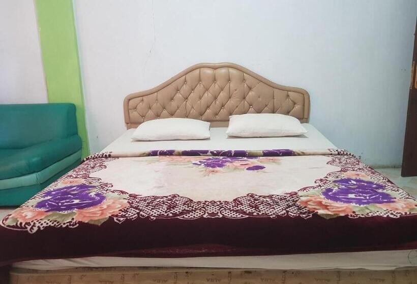 Oyo 93237 Hotel Triarga