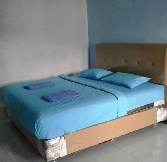 Oyo 93241 Hotel Puri Azzura Danau Ranau