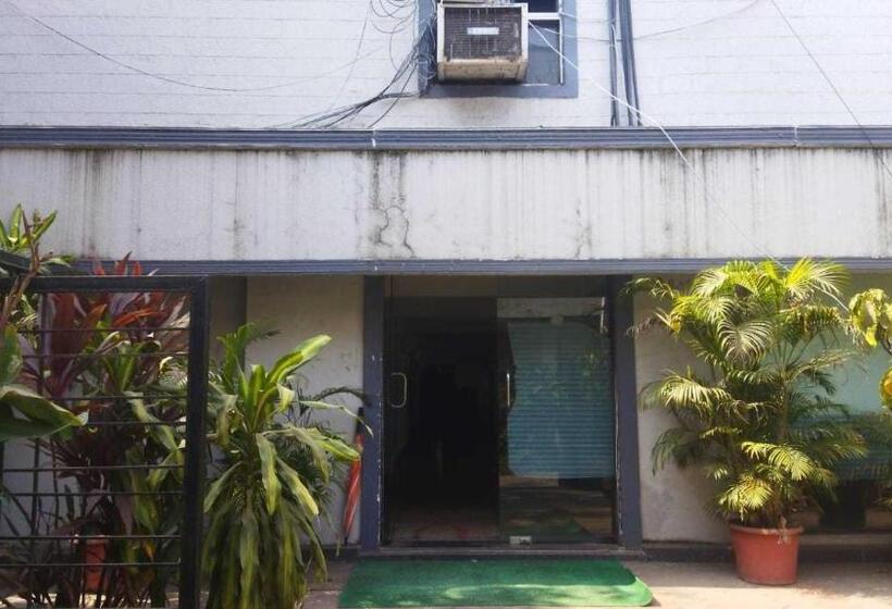 Oyo Flagship Hotel Golden Nest