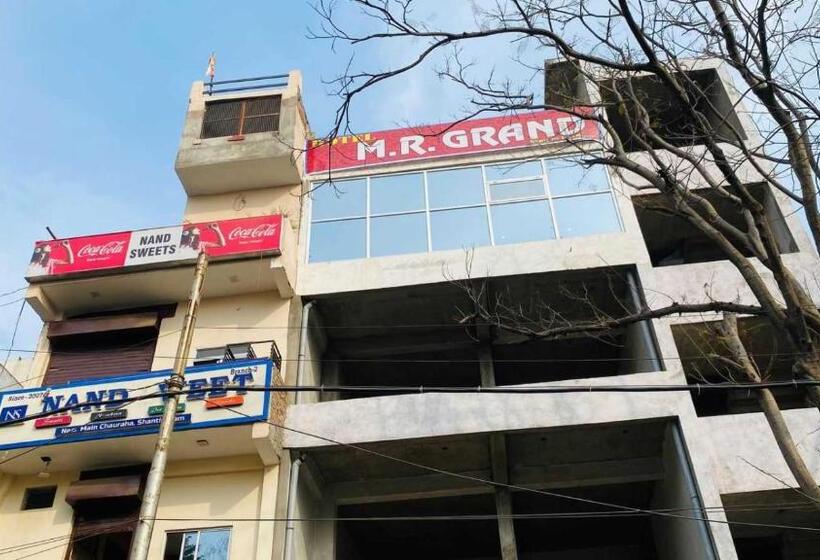 Oyo Flagship Hotel M.r Grand