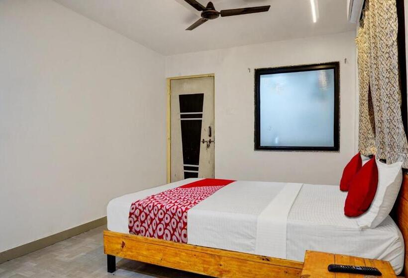Oyo Hotel Paradise
