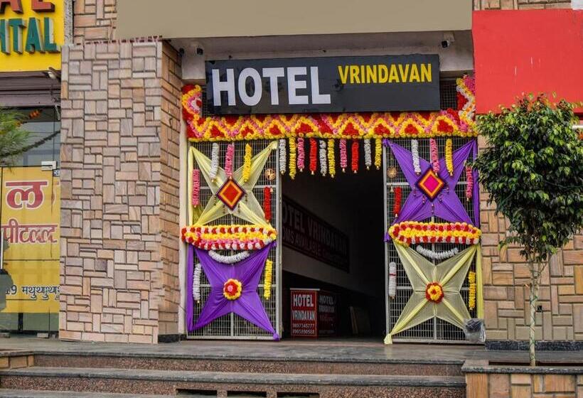 ホテル Vrindavan