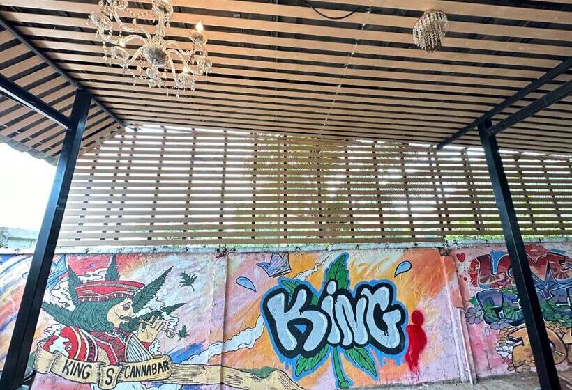 Pensionat ดราก้อน พูลวิลล่า บ้านสวนพัทยา