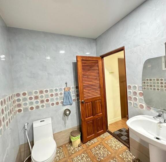 Pensionat ดราก้อน พูลวิลล่า บ้านสวนพัทยา