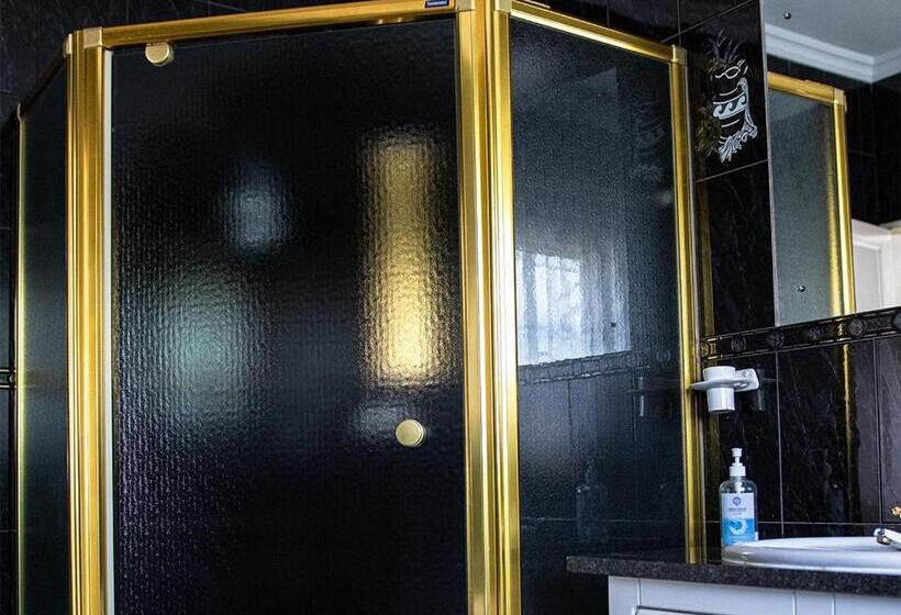 פנסיון Bedford Guest House