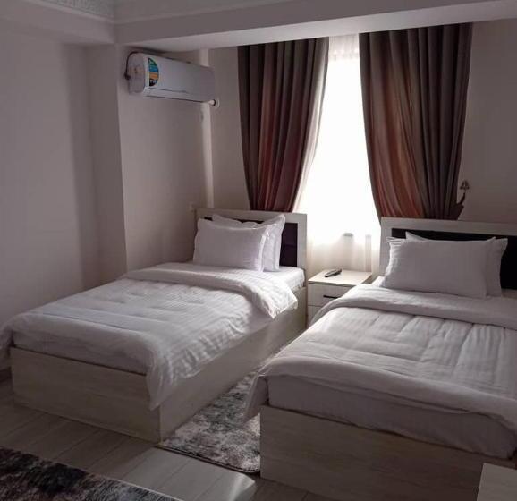 بنسيون Daniyar Guest House