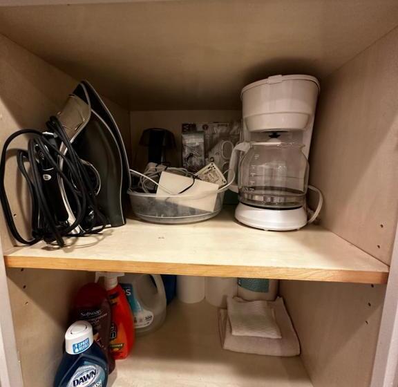 펜션 Guesthouse: Jacuzzi,patio & Entry