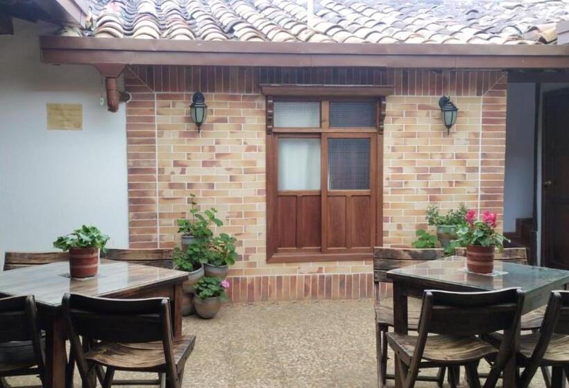 膳宿费 Hostal La Batea