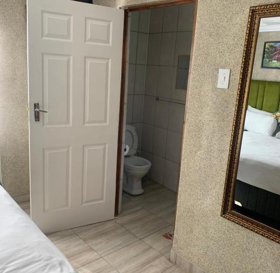 پانسیون Nonesi Lodge 2