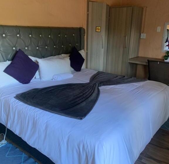 پانسیون Nonesi Lodge 2