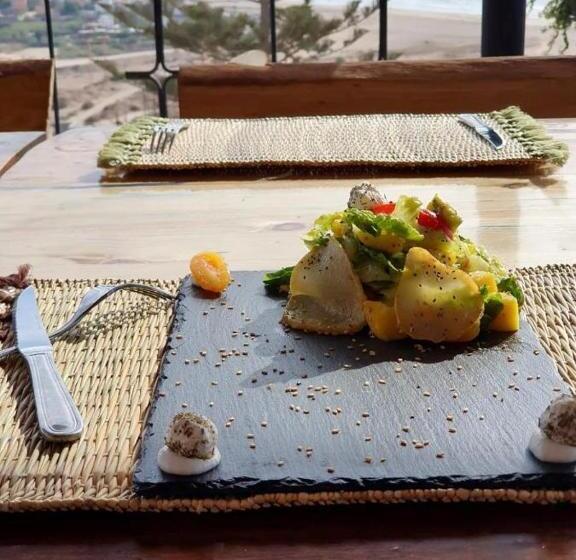 پانسیون Route De Taghazot Quartier Essahel Tamraght