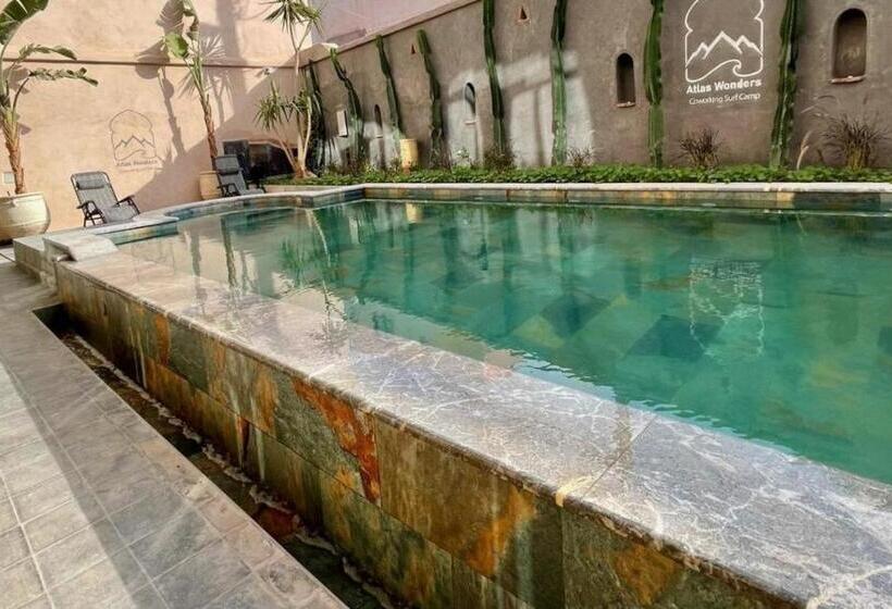 پانسیون Route De Taghazot Quartier Essahel Tamraght