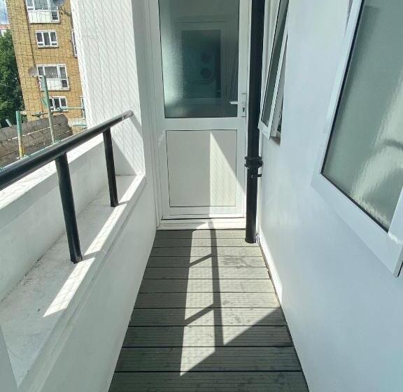 膳宿费 Rydal Water Rooms By Dc London Rooms