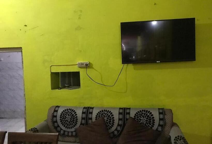 ペンション Singh Guest House