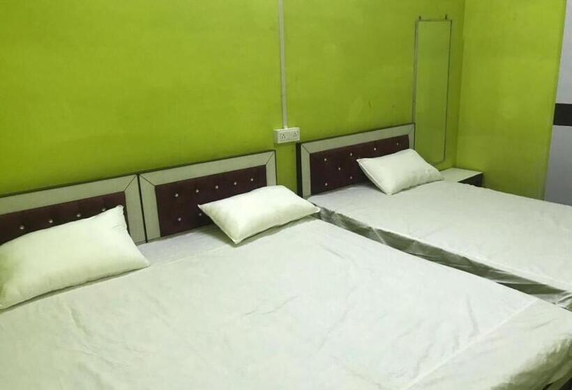 ペンション Singh Guest House