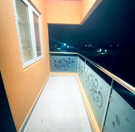 פנסיון Uk Guest House