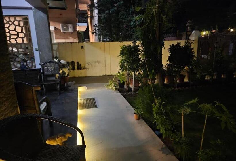 بنسيون Unclesden