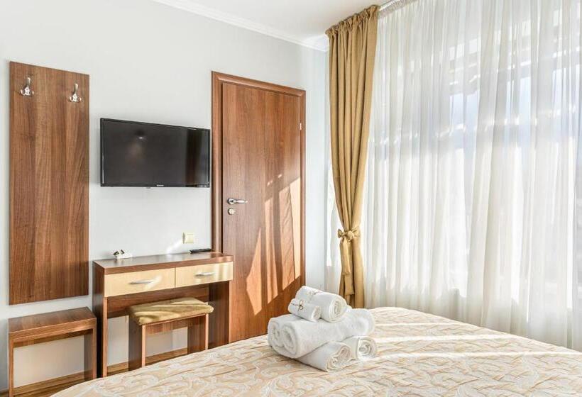 بنسيون Vila Nomad