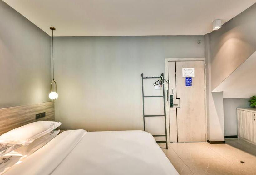 Пансион Yangshuo Emoji Youth Hostel