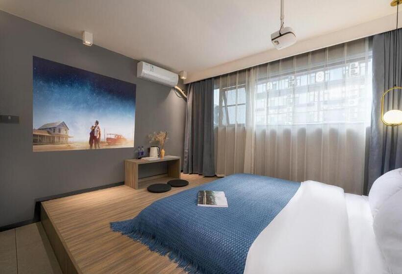 Пансион Yangshuo Emoji Youth Hostel