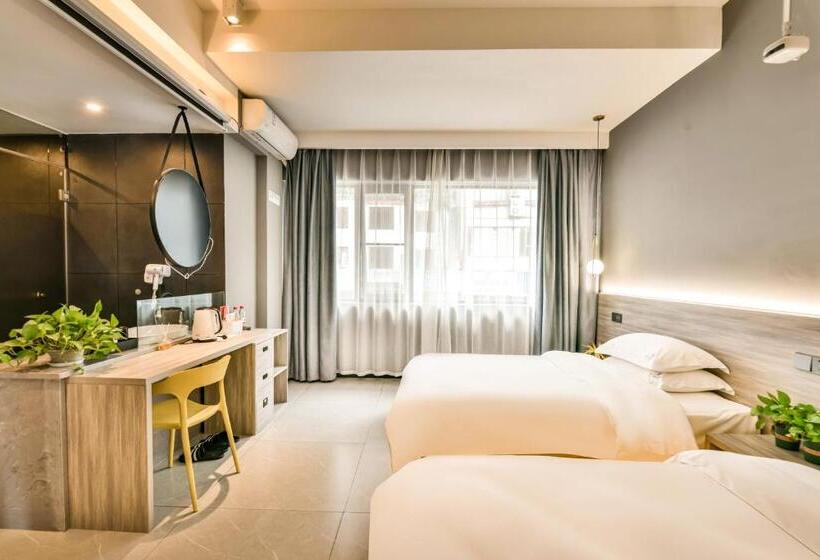 Пансион Yangshuo Emoji Youth Hostel