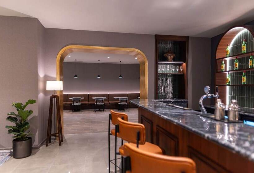 Radisson Blu Hotel, Amman Galleria Mall